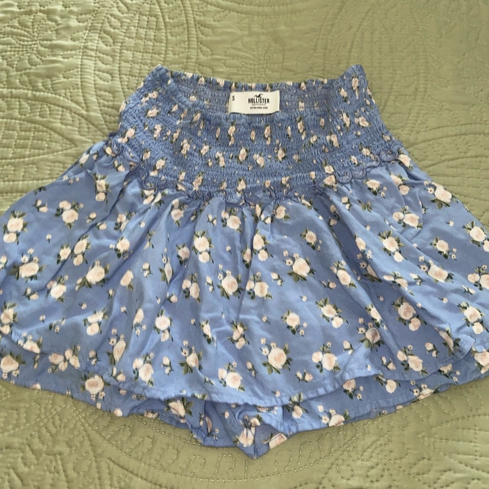 Hollister mini skirt pants s skorts